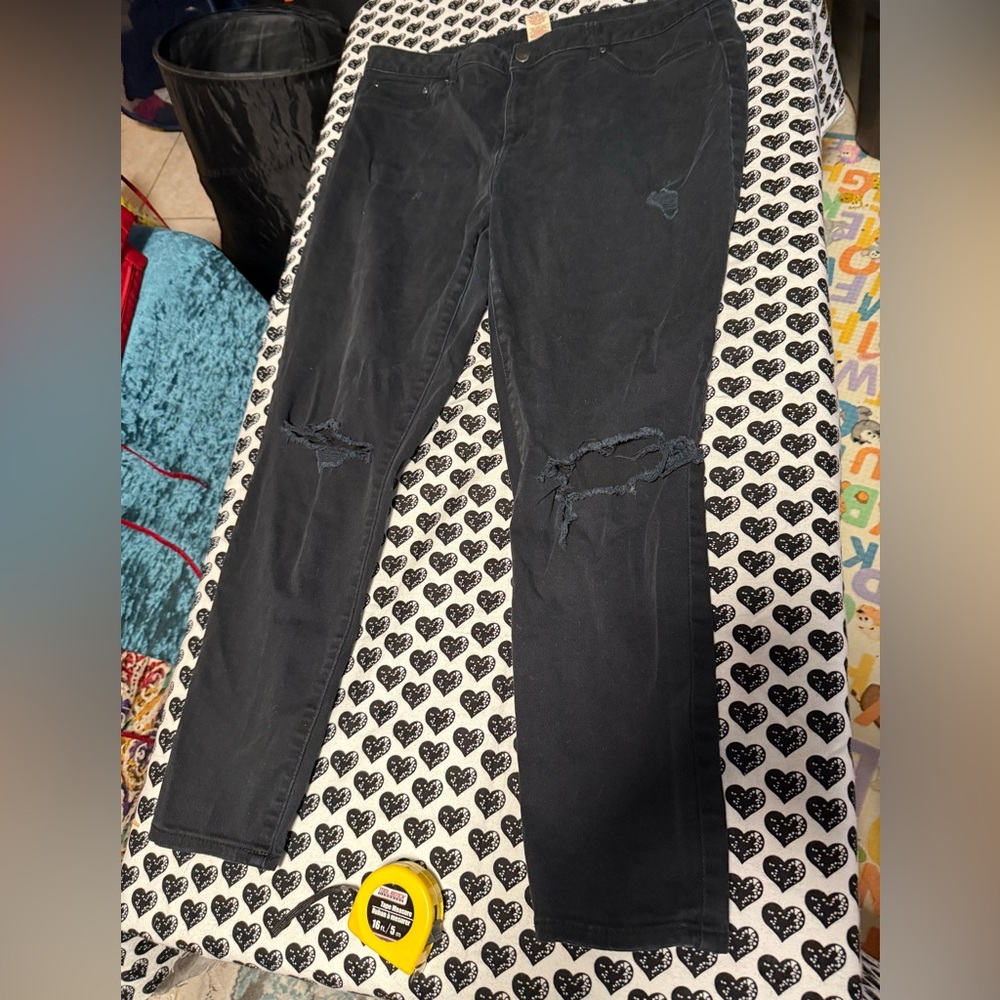 Black Distressed Jeans faded glory size 16 - Picture 2 of 12